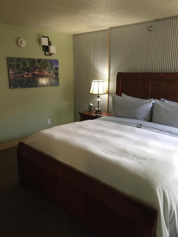 Roam Inn - Quarto Superior Com Cama King-size