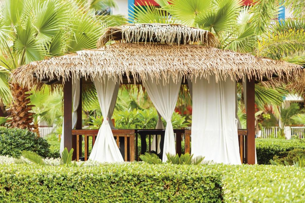 Zahrada ubytování Decameron Isleño - All Inclusive