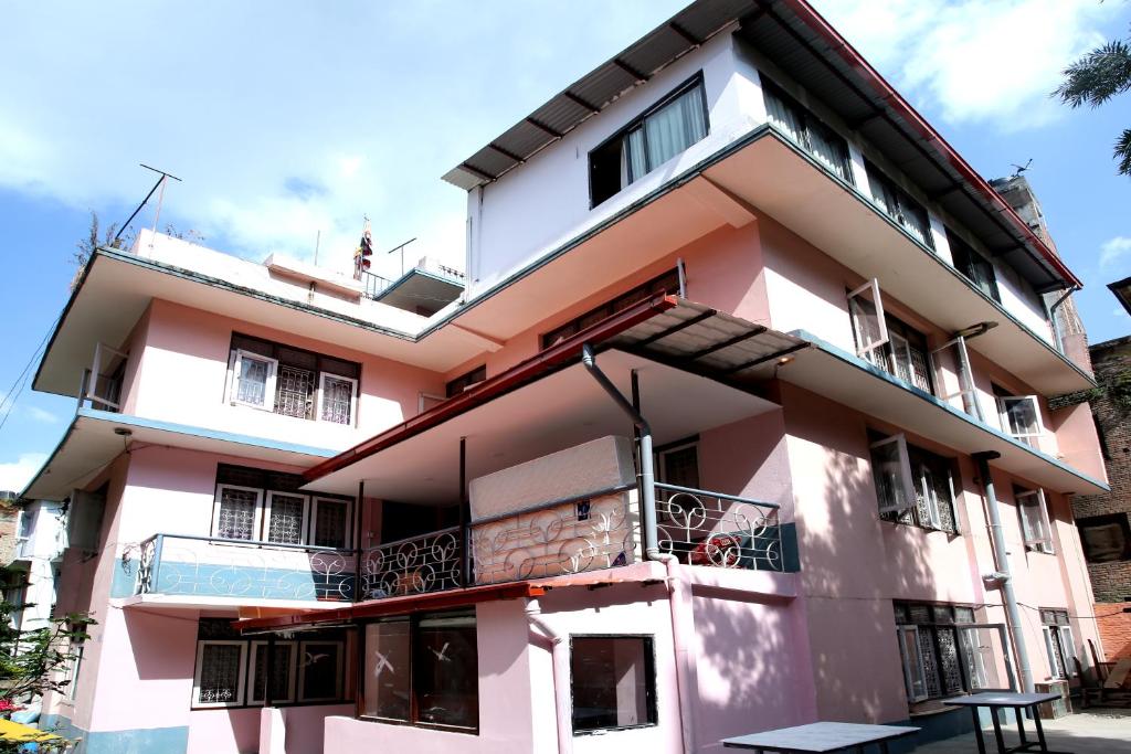 Budova, kde se hotel nachází