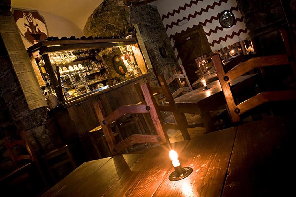 Lounge nebo bar v ubytování La Taverna del Metallo Rooms