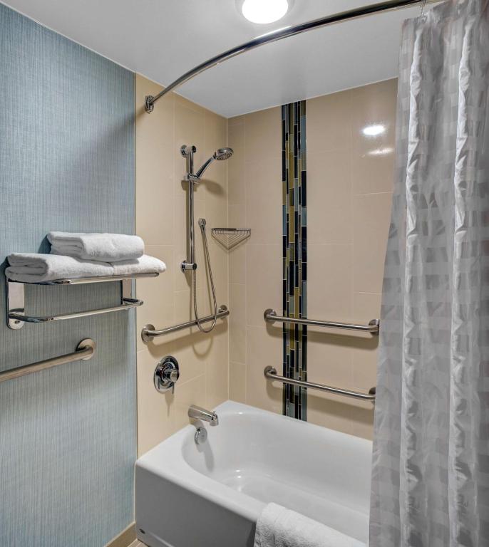 Hyatt Place Albuquerque Airport photo