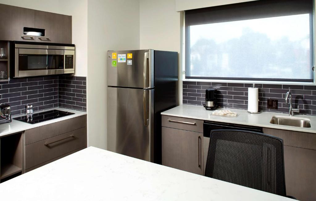 Hyatt House Pittsburgh Bloomfield Shadyside photo