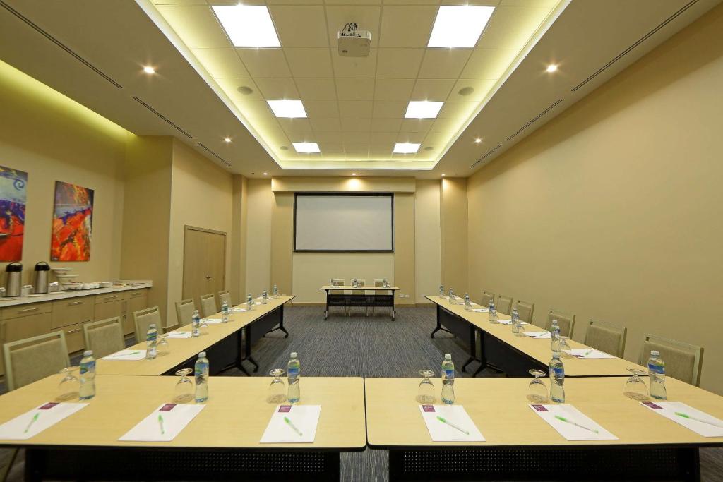 A área empresarial e/ ou a sala de conferências de Hyatt Place Tegucigalpa