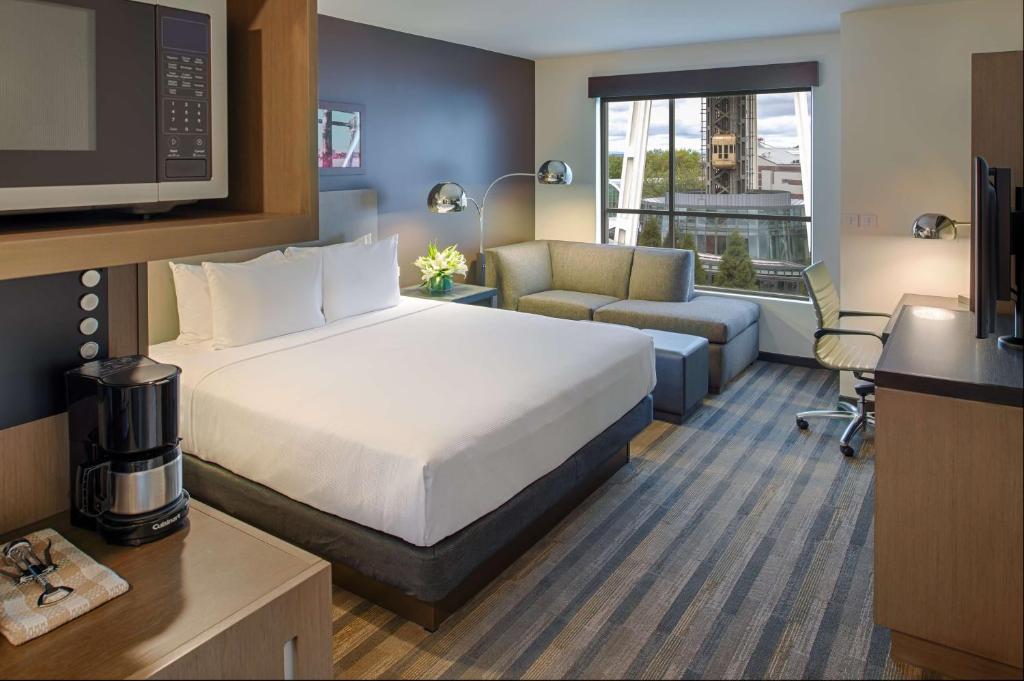 Hyatt House Seattle Downtown photo