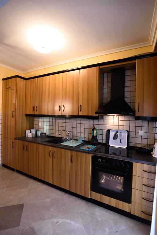 Kuchyňa alebo kuchynka v ubytovaní Anestis Home