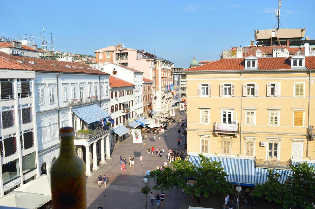 Výhľad na mesto Rijeka alebo výhľad na mesto priamo z apartmánu
