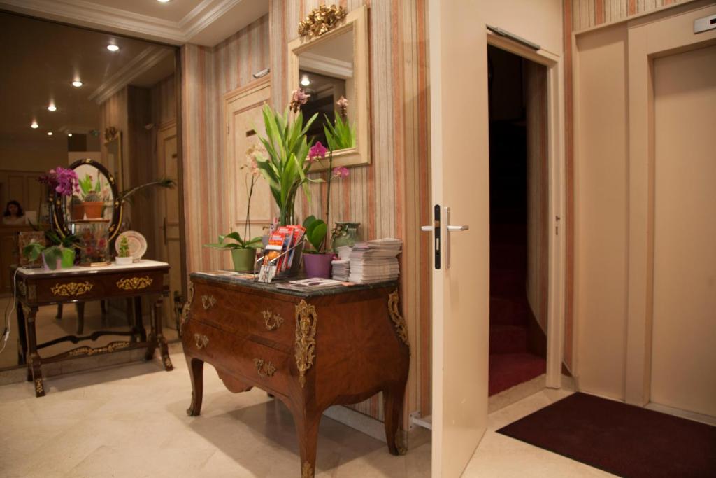 Hôtel des Pyrénées - Entre Bastille et Nation - Resim 23