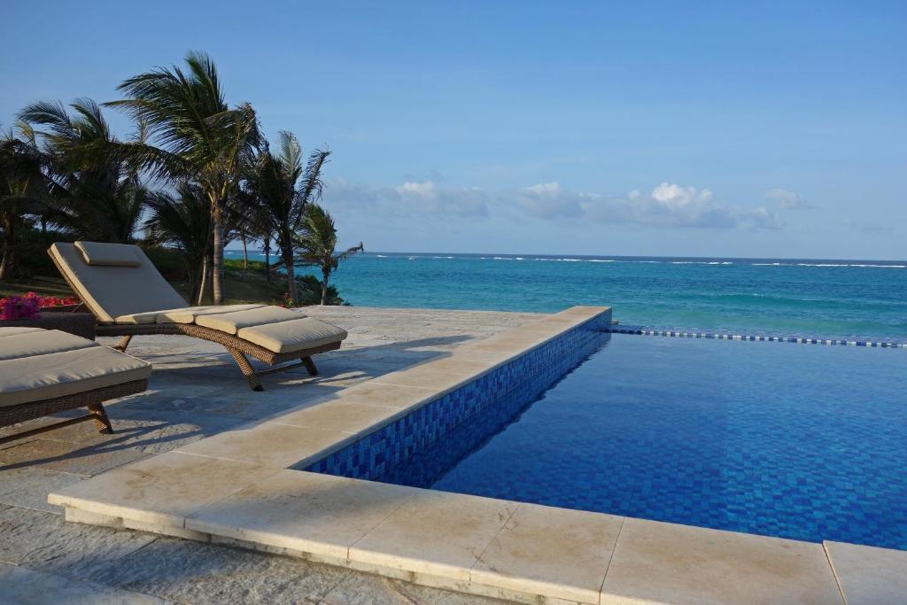 Bazén v ubytování Zawadi Hotel, Zanzibar nebo v jeho okolí