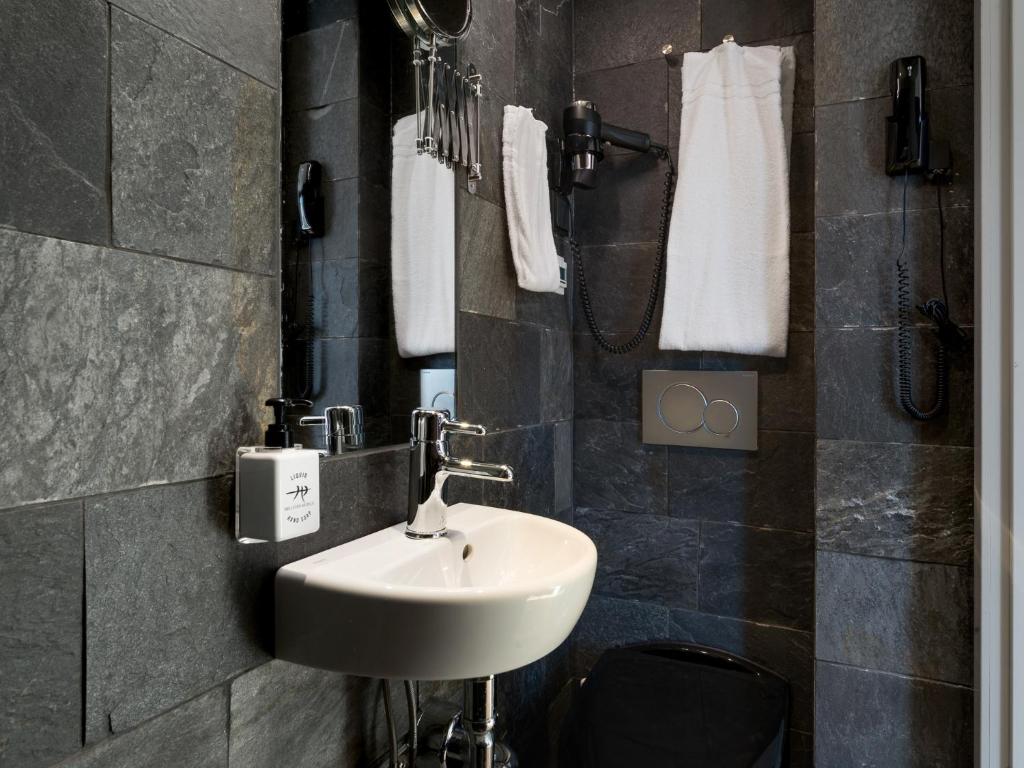 Hellstens Glashus - Resim 7