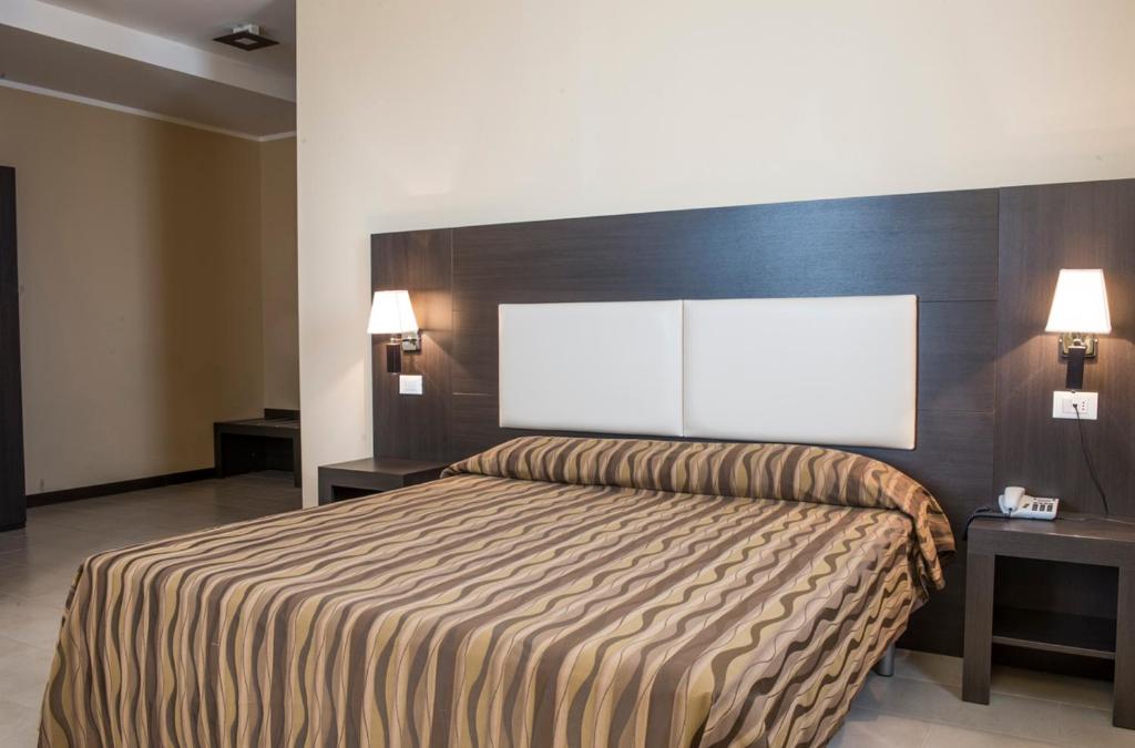 Hotel Corte Business - 小型套房