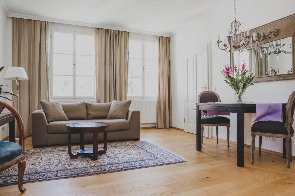 Część wypoczynkowa w obiekcie Salzburg Place to Stay
