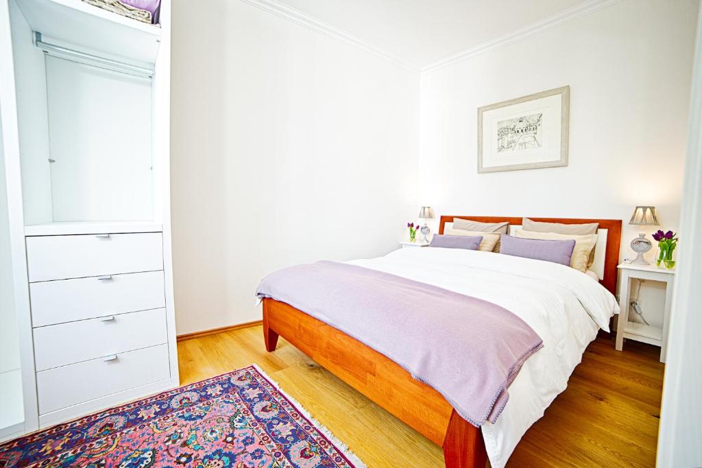 Łóżko lub łóżka w pokoju w obiekcie Salzburg Place to Stay