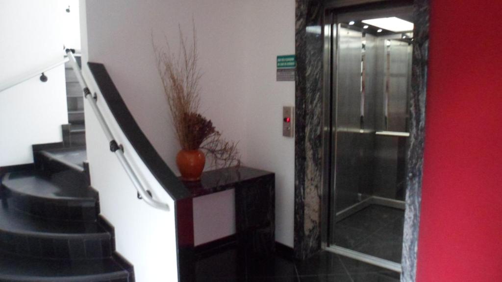 Platinum Hotel