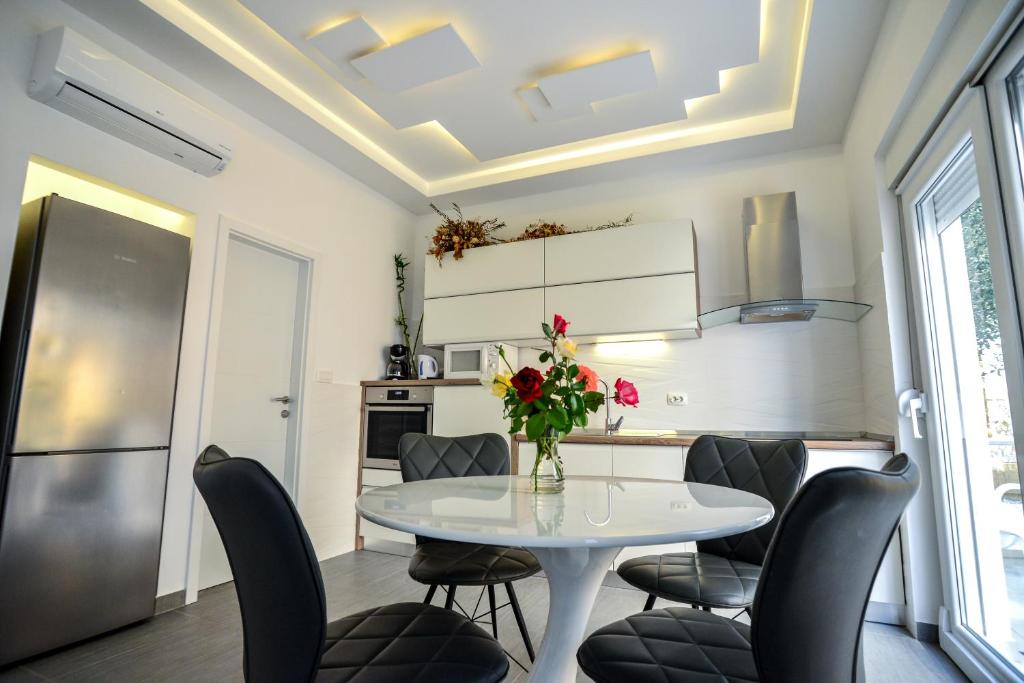 Gallery image of Villa Benelux in Zadar