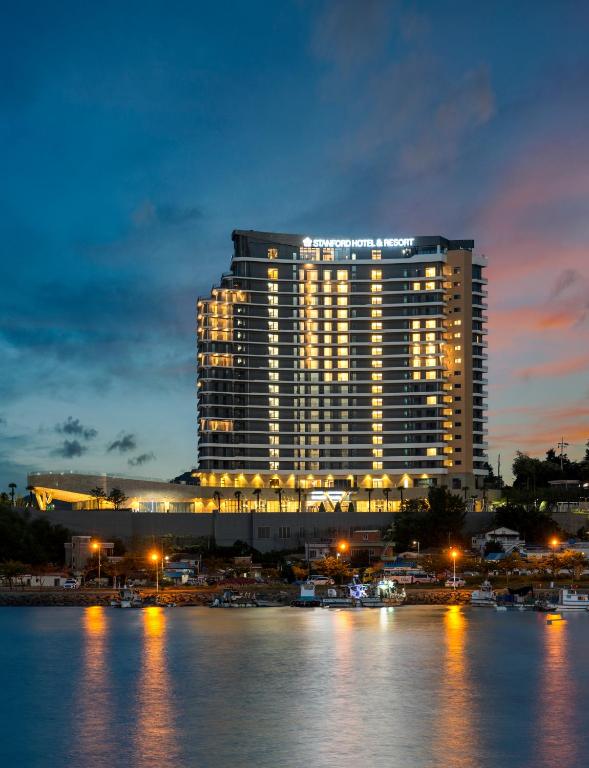 Stanford Hotel&Resort Tongyeong - Housity