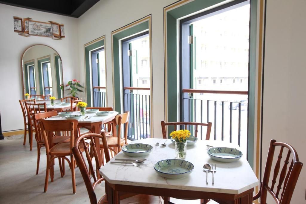 Restaurace v ubytování Tian Jing Hotel
