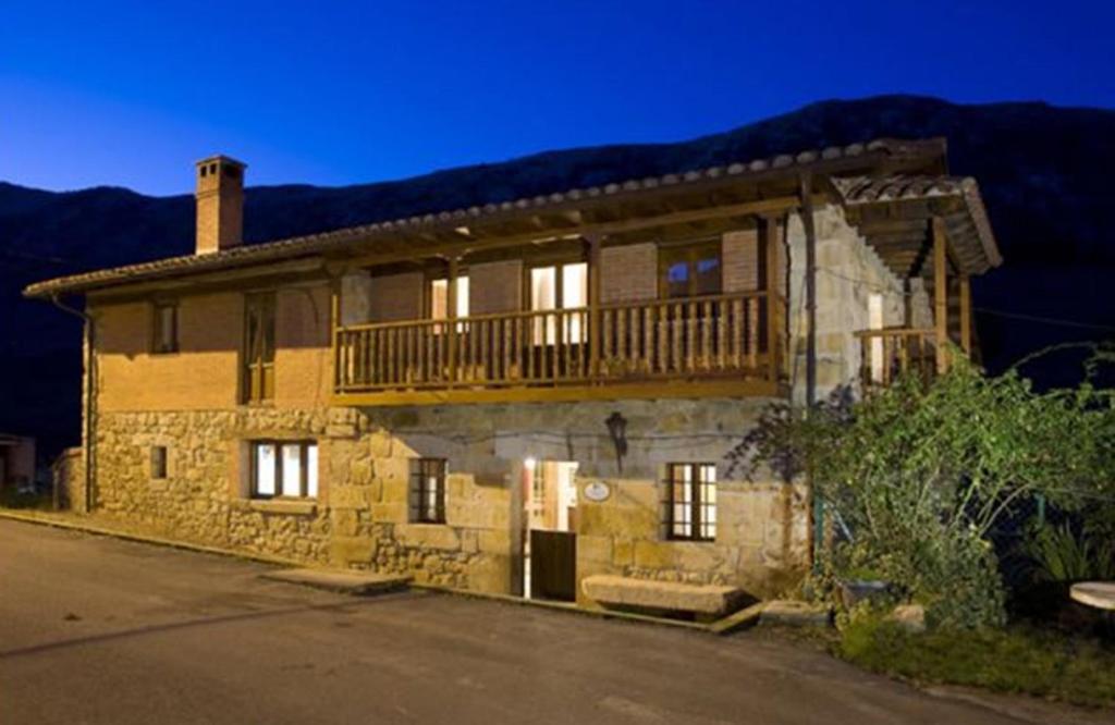 A general mountain view or a mountain view taken from the country house