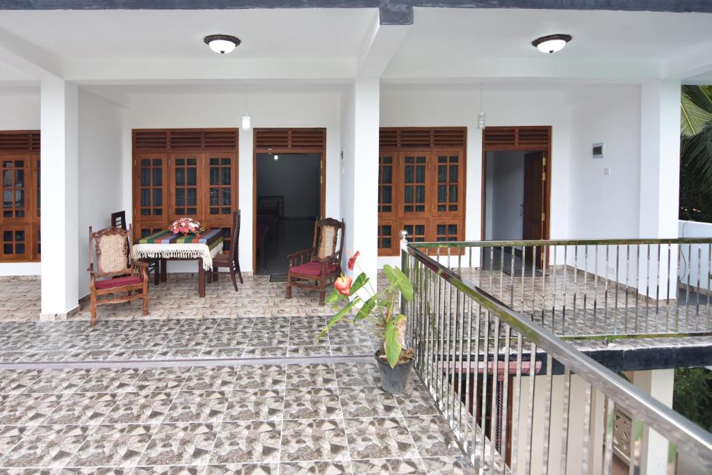 Balkón nebo terasa v ubytování The Lodge Unawatuna