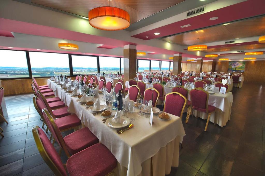 Restaurace v ubytování Hospedium Hotel Juan II