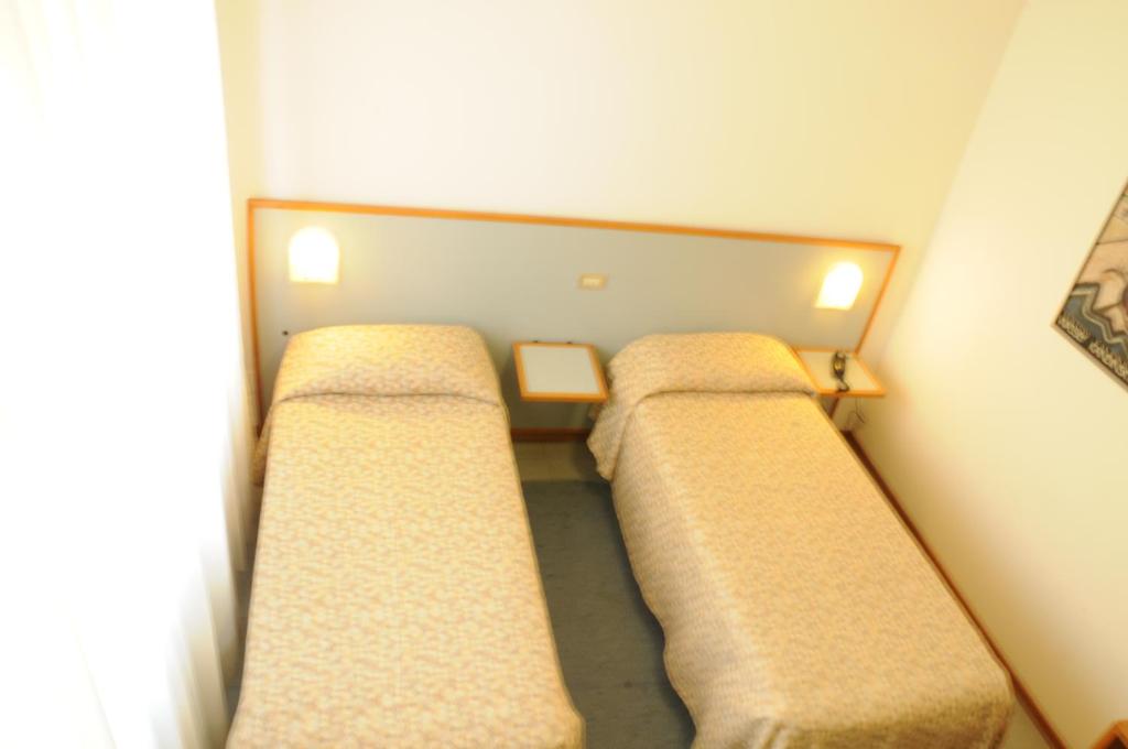 Hotel Eden - Twin Room