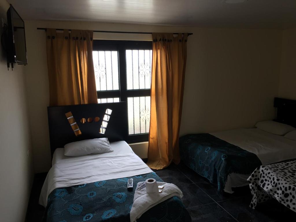 Hotel Casa del Abuelo - Drievoudige Kamer Met Een Eigen Badkamer
