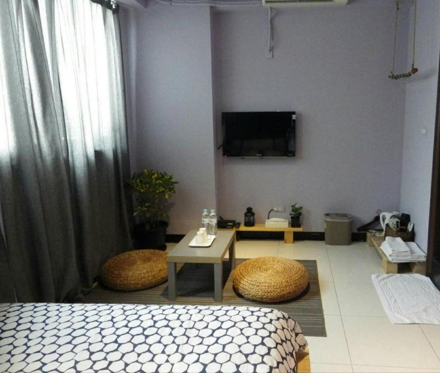 Woods Decor - Anping - Double Room With Private Bathroom