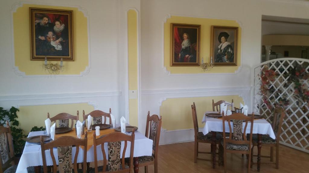 Pension Velický Zámocek - Resim 29