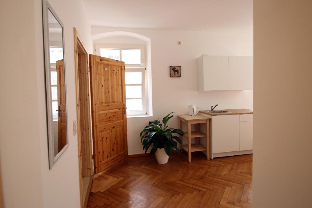 Kuchyň nebo kuchyňský kout v ubytování Hotel Sudpfanne