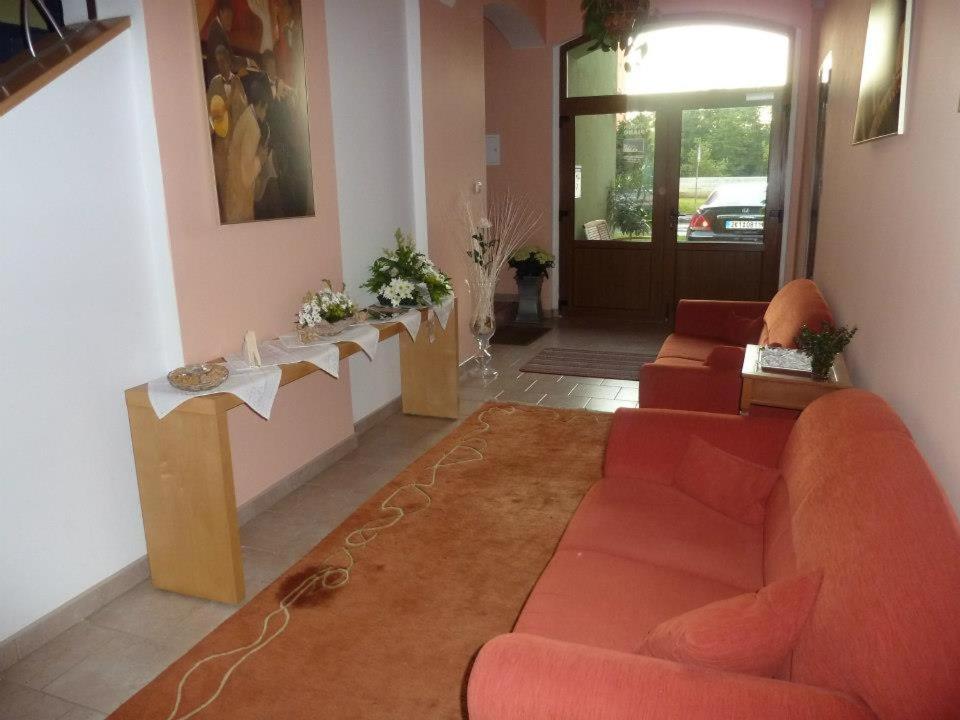 Posezení v ubytování Penzion PIANO & Apartment Sokolov