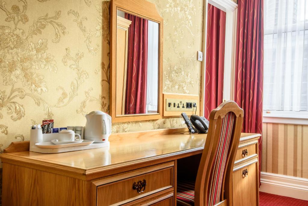 The Montana Hotel - Resim 20