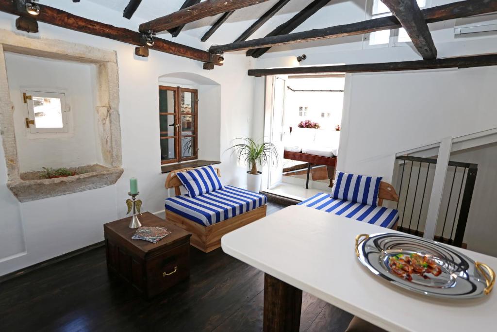 Swan Adriatic Apartment & Room - 15