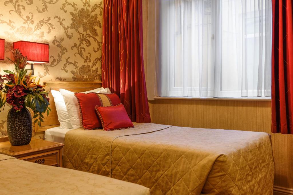 The Montana Hotel - Resim 23