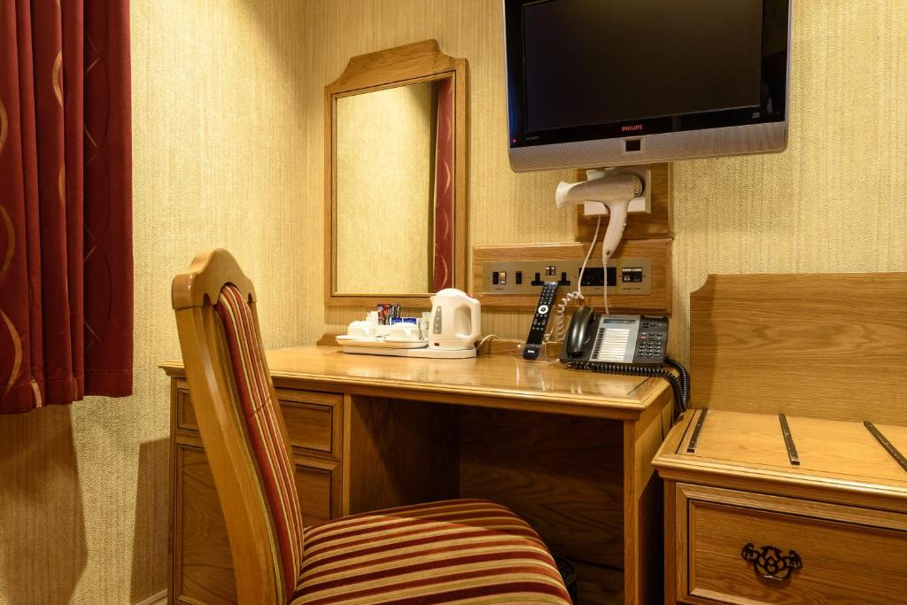 The Montana Hotel - Resim 22