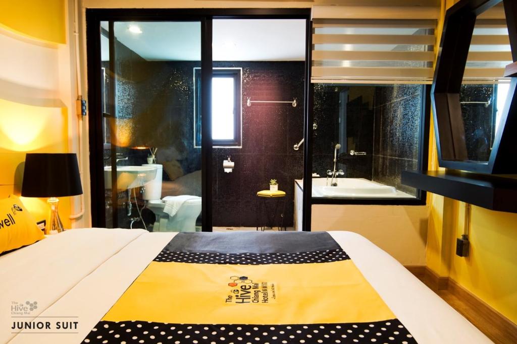 The Hive Chiang Mai Hotel - Resim 11
