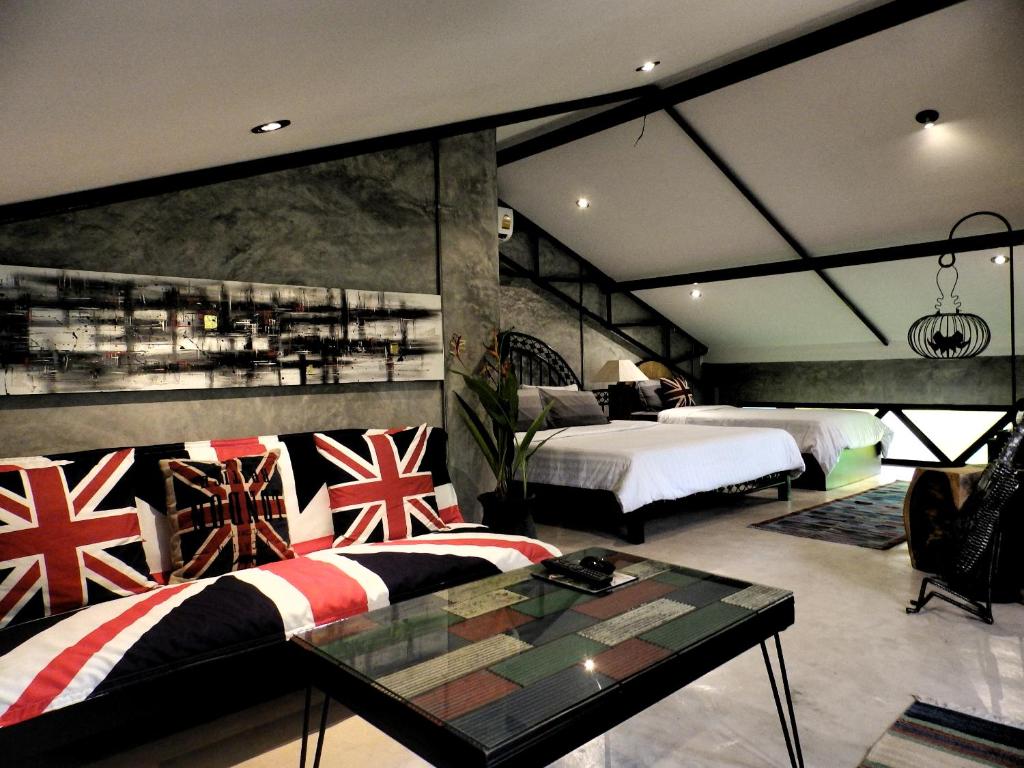 Rice Barn And Rooms - Studio With Balcony
