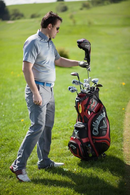 Golf v apartmánu nebo okolí