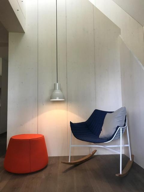 A seating area at See-Apartment Weiden