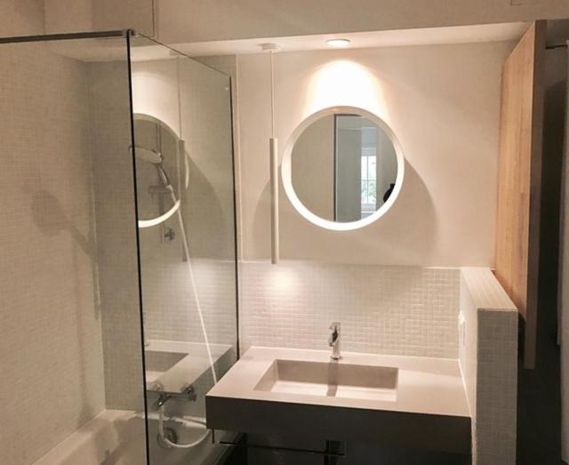 A bathroom at See-Apartment Weiden