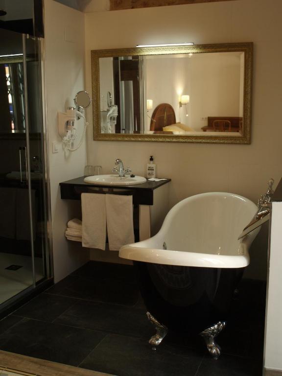 Nou Casablanca - Large Double Room