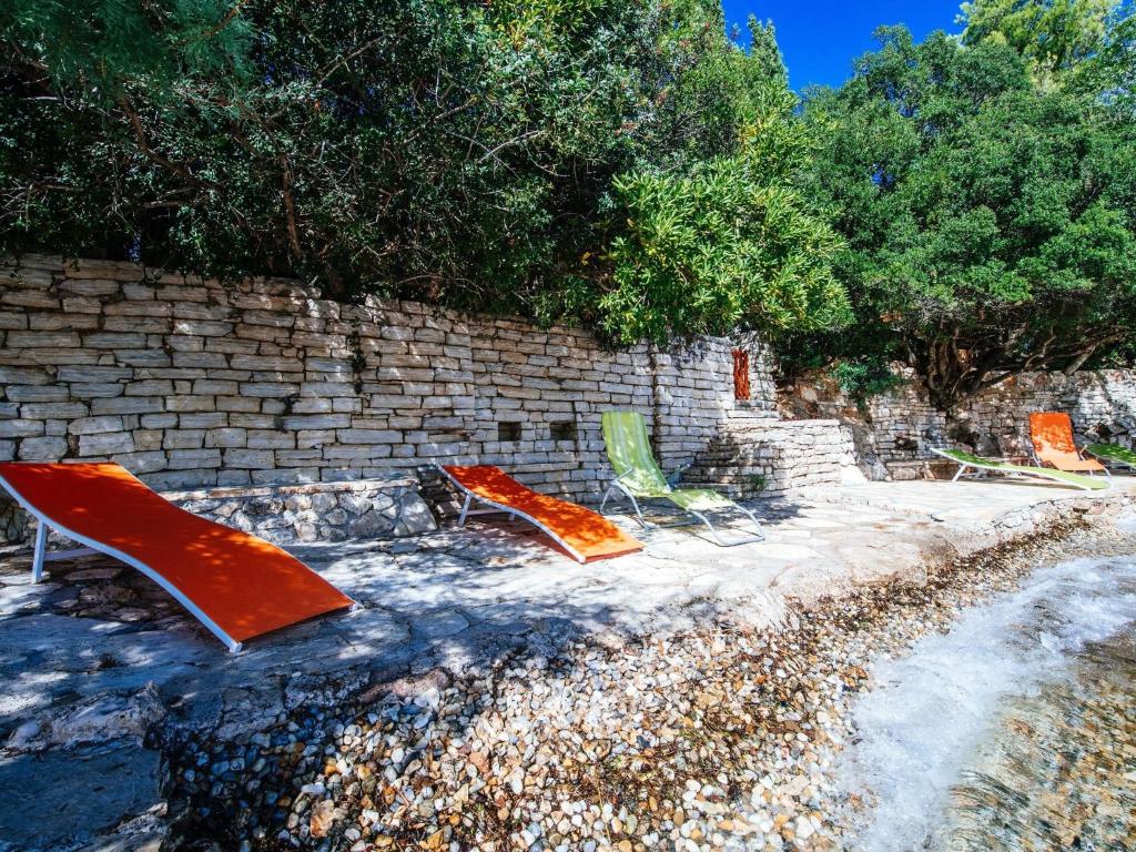 Fotografie z fotogalerie ubytování Holiday Home in Posedarje with Terrace v destinaci Posedarje