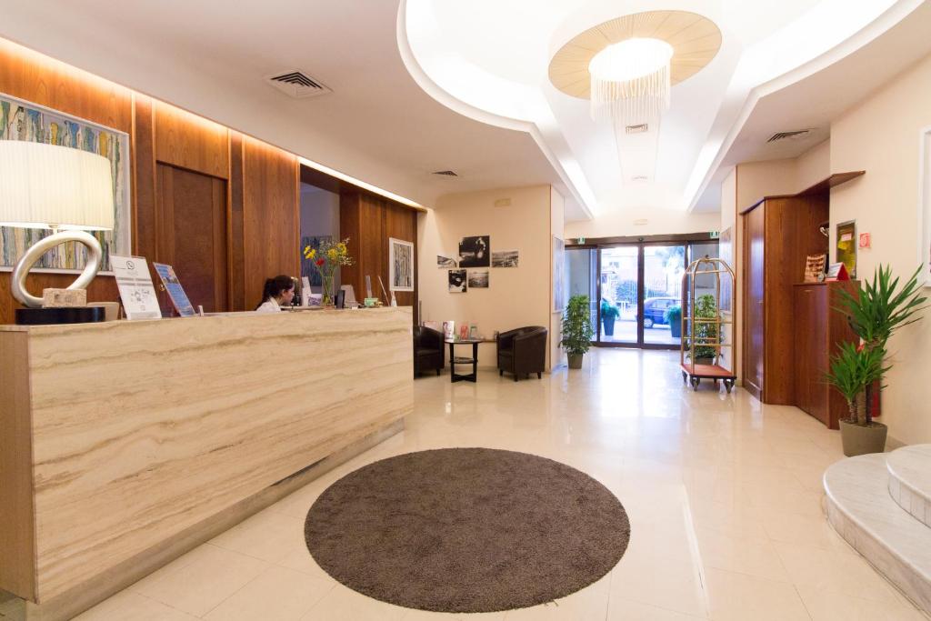 Vstupní hala nebo recepce v ubytování Hotel Nuvò