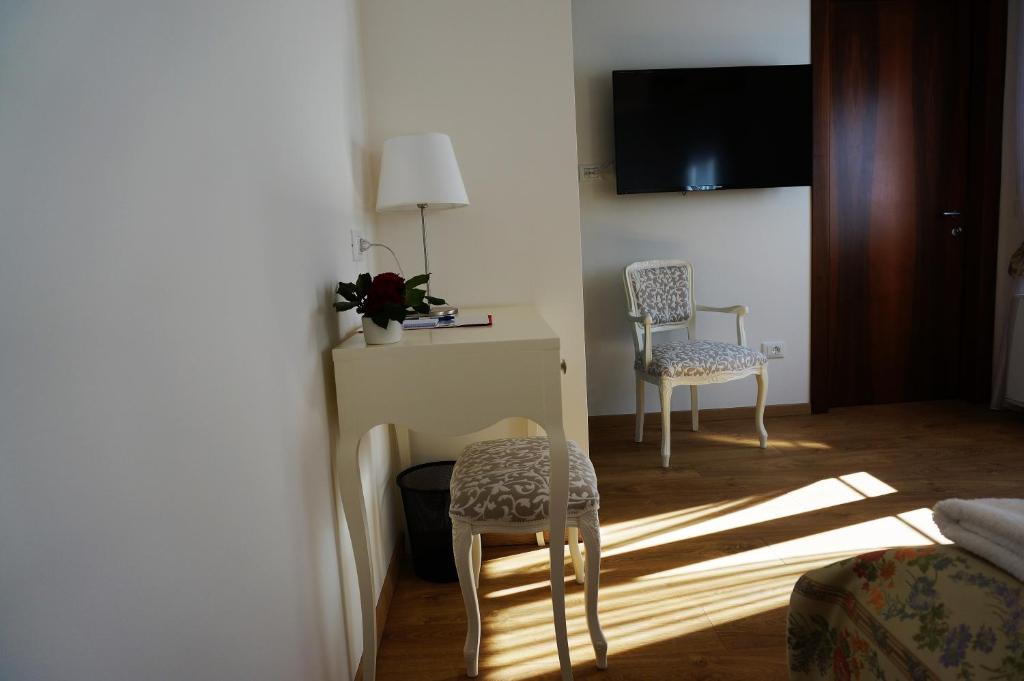 TV a/nebo společenská místnost v ubytování B&B HORTUS