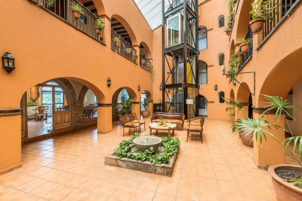 Budova, kde se hotel nachází