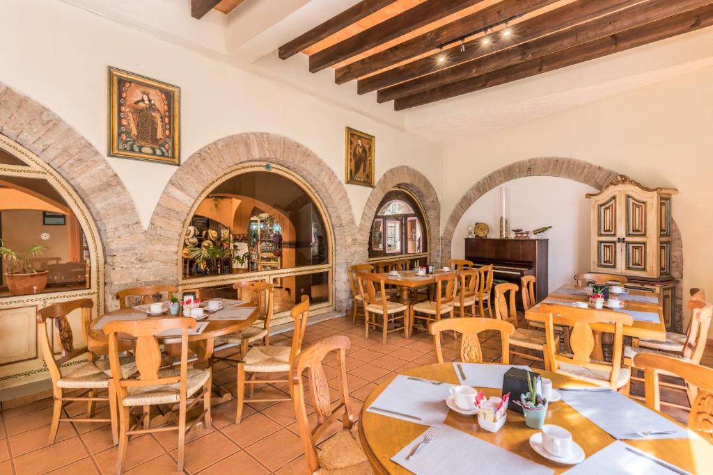 Restaurace v ubytování Hotel Abadia Tradicional