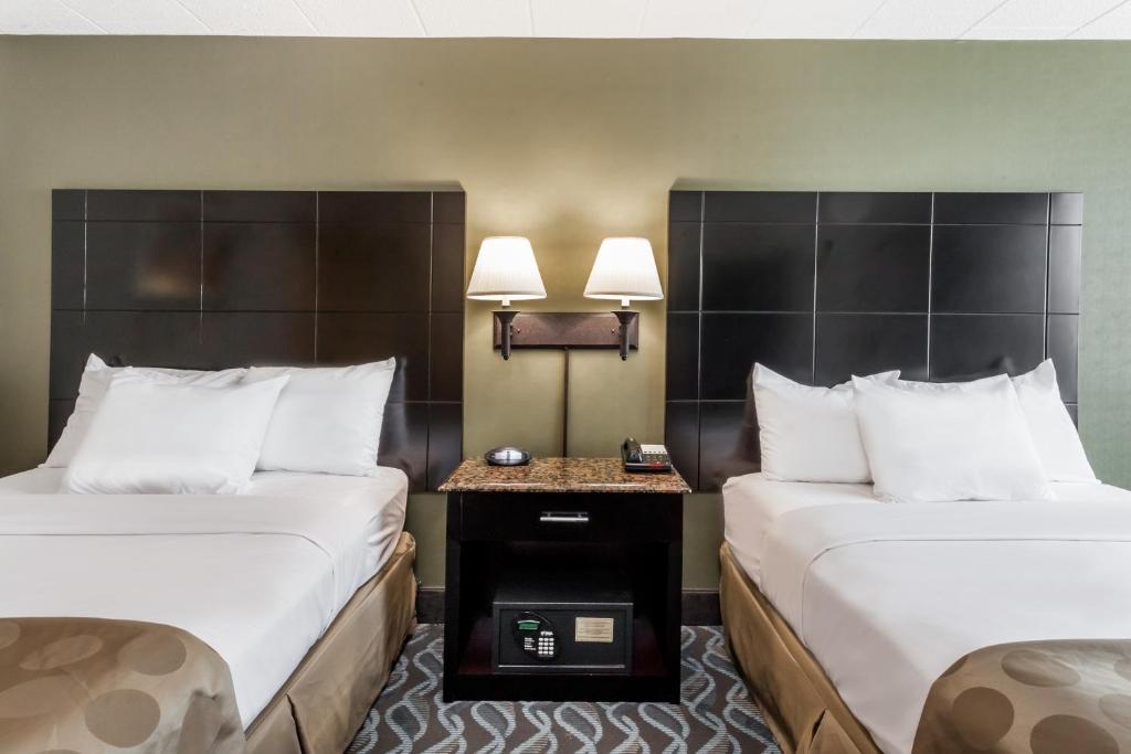Ramada by Wyndham Newburgh/West Point - Two Double Beds - Smoking