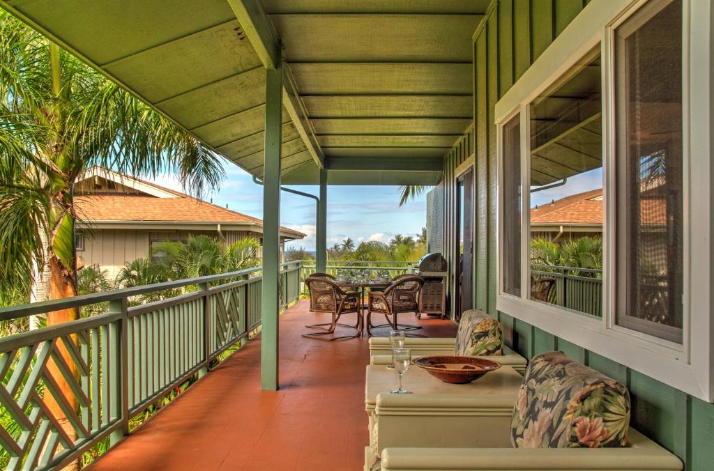 Balkón nebo terasa v ubytování Hideaway Cove Poipu Beach
