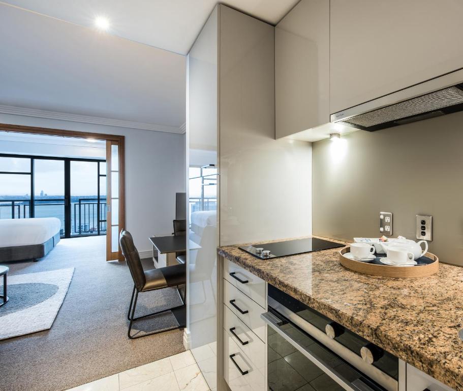 
One-Bedroom Harbour Suite

