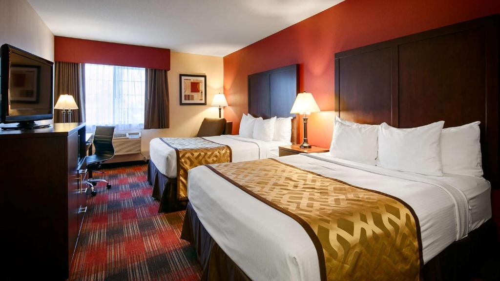 Best Western Dallas Inn & Suites - 
