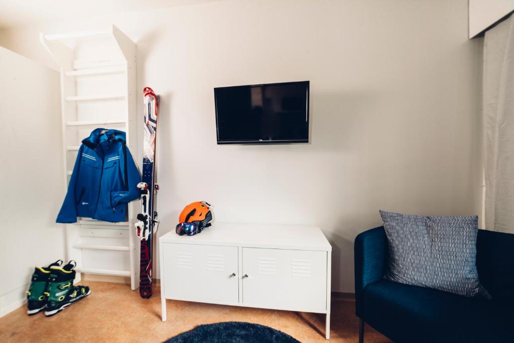 TV a/nebo společenská místnost v ubytování Hotel Kittilä