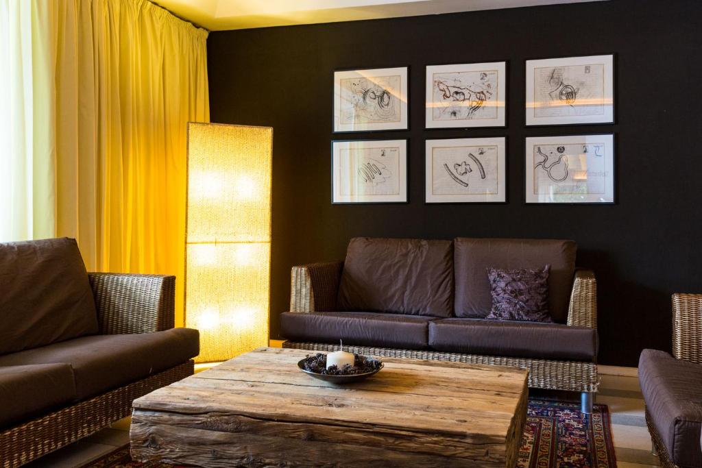 Posezení v ubytování Hotel Kreuzberg Monte Croce